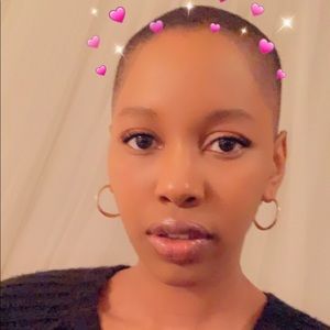 Meet your Posher, Loni